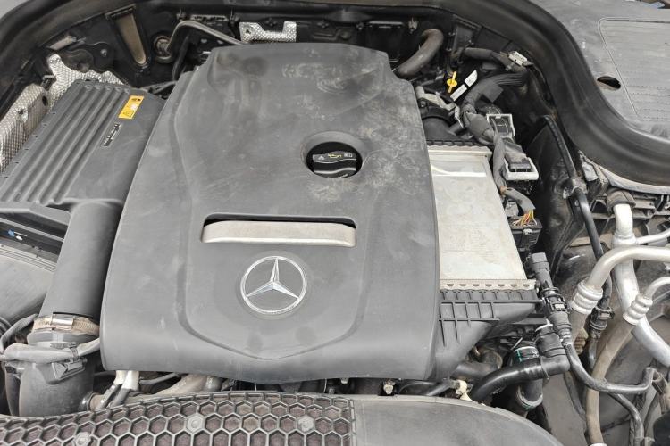 Used Mercedes-Benz GLC 2019 GLC 260 L 4MATIC Dynamic Model Engine Bay