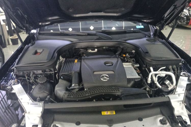 Used Mercedes-Benz GLC 2019 GLC 260 L 4MATIC Dynamic Model Engine Bay
