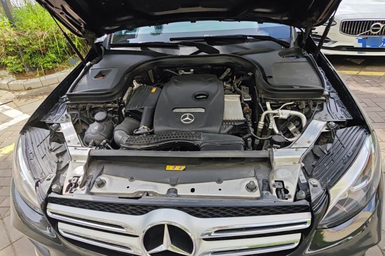 Used Mercedes-Benz GLC 2019 GLC 260 L 4MATIC Dynamic Model Engine Bay