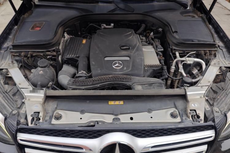 Used Mercedes-Benz GLC 2019 GLC 260 L 4MATIC Dynamic Model Engine Bay