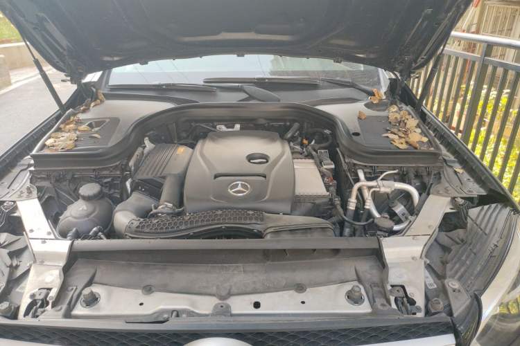 Used Mercedes-Benz GLC 2019 Facelift GLC 260 L 4MATIC Luxury Model Engine Bay