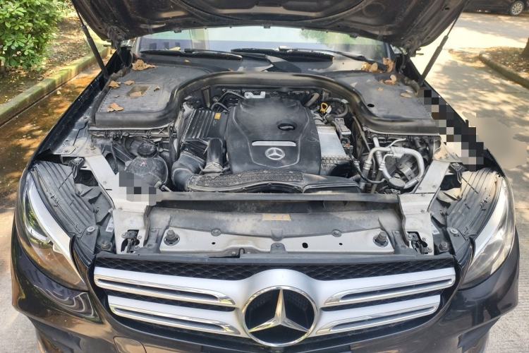 Used Mercedes-Benz GLC 2019 GLC 260 4MATIC Luxury Model Engine Bay