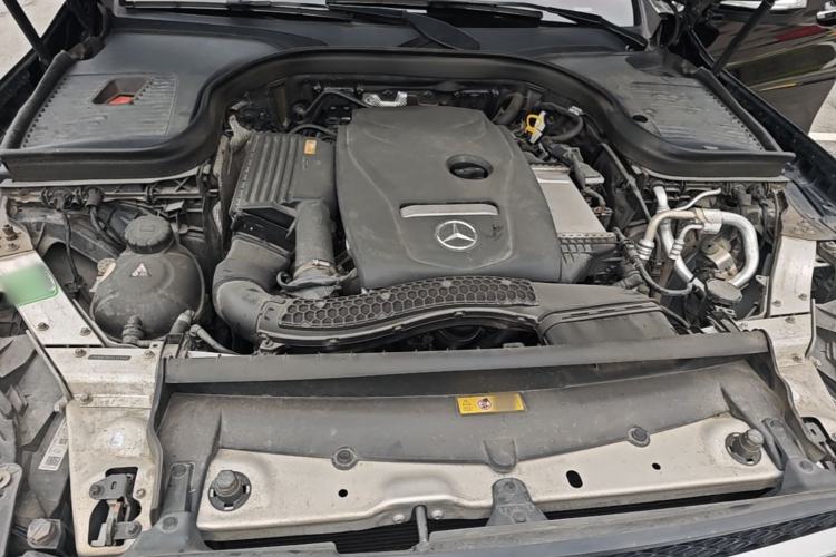 Used Mercedes-Benz GLC 2019 GLC 260 L 4MATIC Dynamic Model Engine Bay