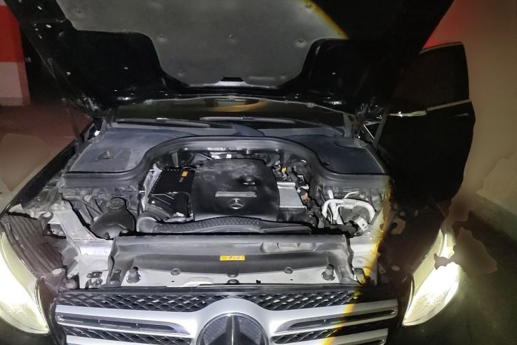 Used Mercedes-Benz GLC 2019 GLC 260 L 4MATIC Dynamic Model Engine Bay