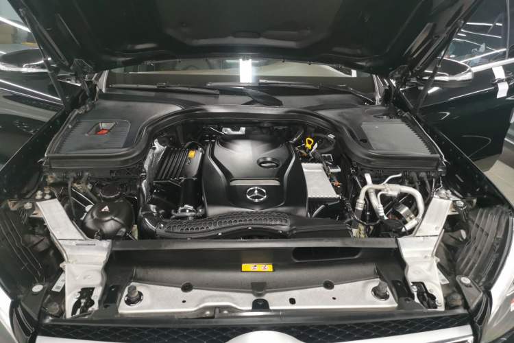 Used Mercedes-Benz GLC 2019 GLC 200 4MATIC Engine Bay