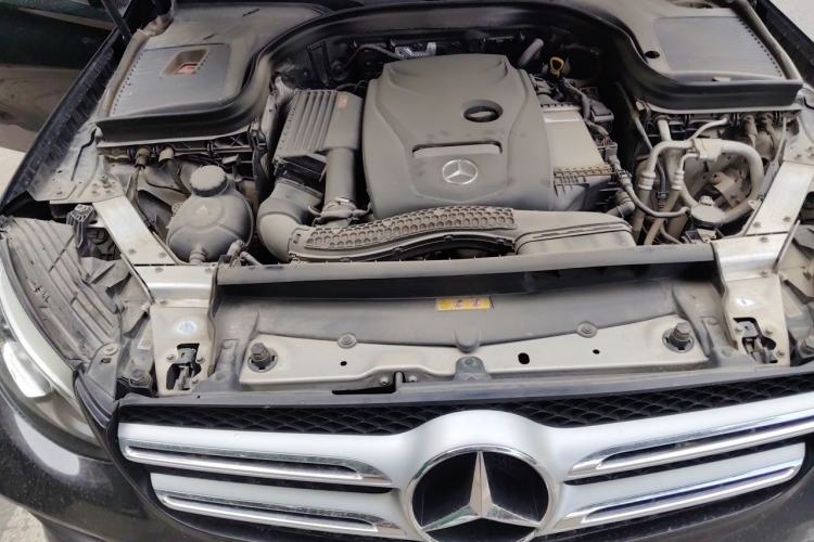 Used Mercedes-Benz GLC 2019 GLC 300 L 4MATIC Dynamic Model Engine Bay