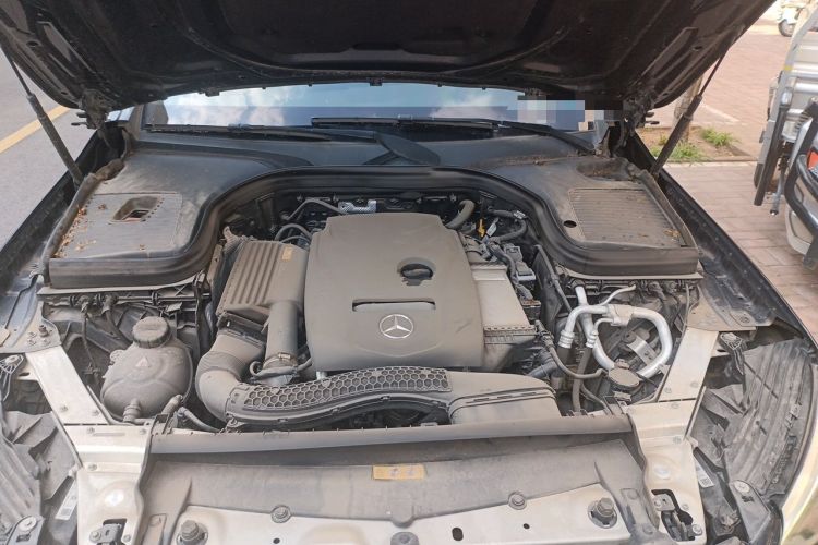 Used Mercedes-Benz GLC 2019 GLC 260 L 4MATIC Dynamic Model Engine Bay