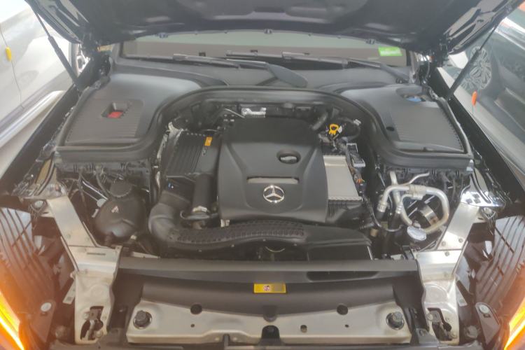 Used Mercedes-Benz GLC 2019 GLC 260 L 4MATIC Dynamic Model Engine Bay