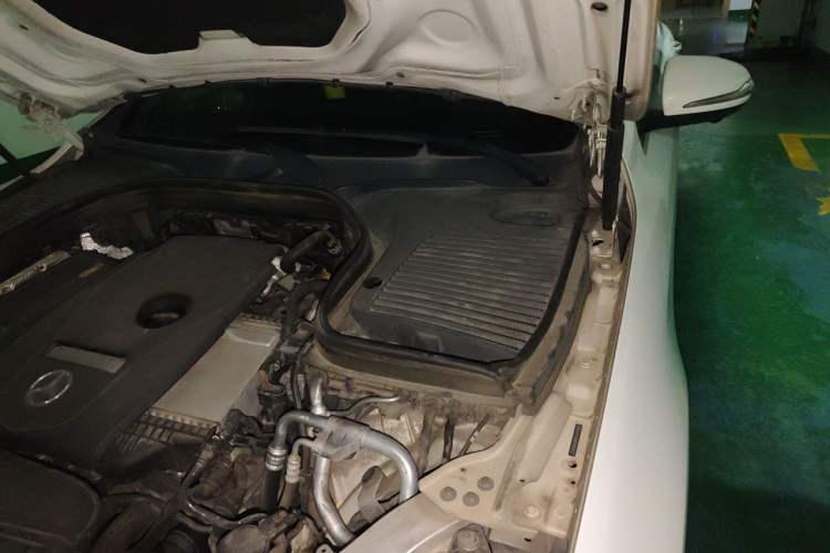 Used Mercedes-Benz GLC 2019 Facelift GLC 260 L 4MATIC Luxury Model Engine Bay Left