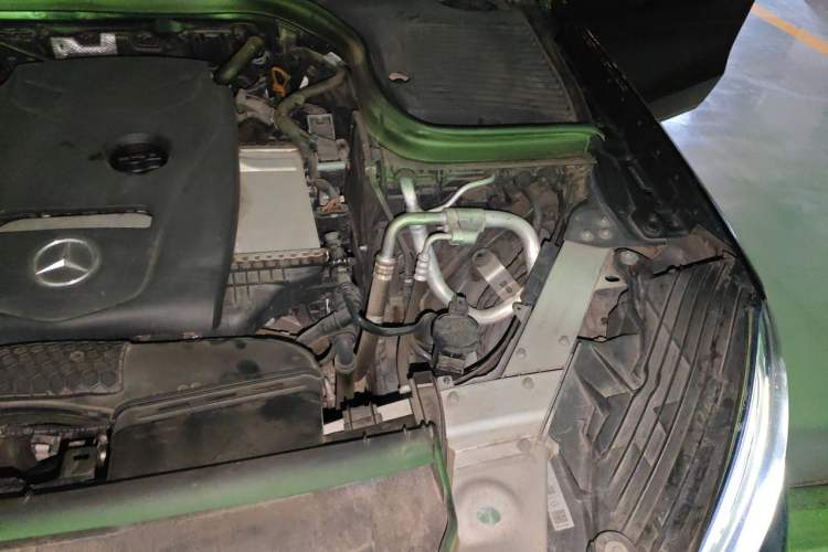 Used Mercedes-Benz GLC 2019 GLC 260 L 4MATIC Dynamic Model Engine Bay Left