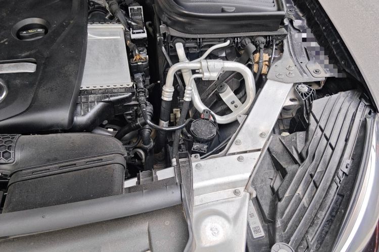 Used Mercedes-Benz GLC 2019 Facelift GLC 260 L 4MATIC Luxury Model Engine Bay Left