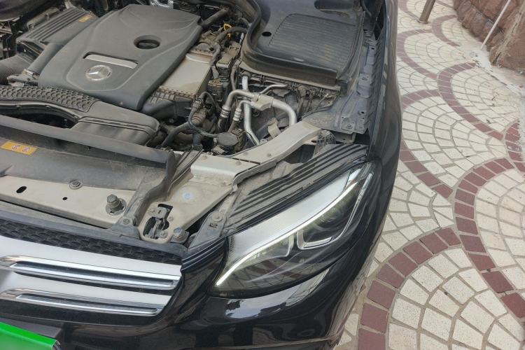 Used Mercedes-Benz GLC 2019 GLC 260 L 4MATIC Luxury Model Engine Bay Left