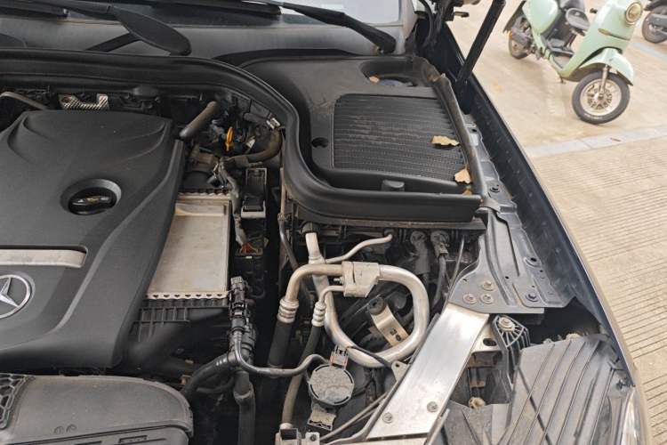 Used Mercedes-Benz GLC 2019 Facelift GLC 260 L 4MATIC Luxury Model Engine Bay Left
