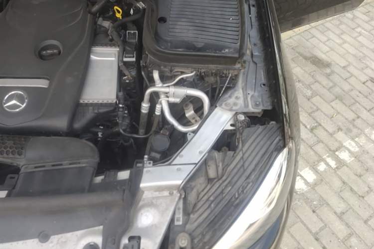 Used Mercedes-Benz GLC 2019 Facelift GLC 260 L 4MATIC Luxury Model Engine Bay Left