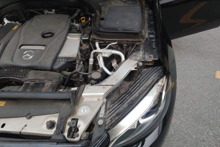 Used Mercedes-Benz GLC 2019 GLC 200 L 4MATIC Engine Bay Left