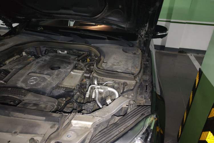 Used Mercedes-Benz GLC 2019 Facelift GLC 260 L 4MATIC Luxury Model Engine Bay Left
