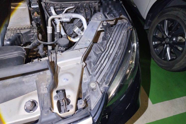 Used Mercedes-Benz GLC 2019 GLC 300 L 4MATIC Dynamic Model Engine Bay Left