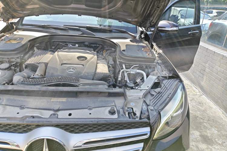 Used Mercedes-Benz GLC 2019 Facelift GLC 260 L 4MATIC Luxury Model Engine Bay Left