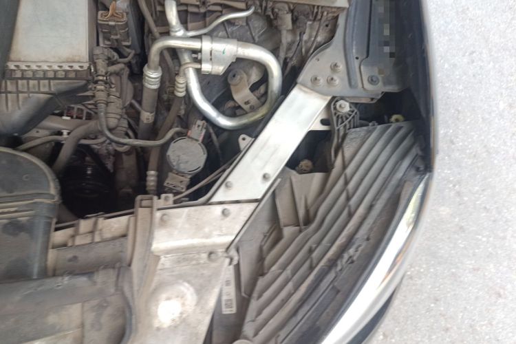 Used Mercedes-Benz GLC 2019 GLC 260 L 4MATIC Dynamic Model Engine Bay Left