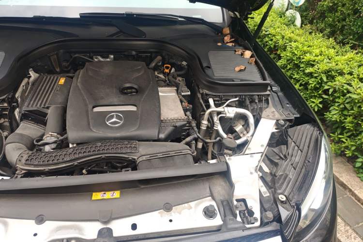 Used Mercedes-Benz GLC 2019 Refreshed GLC 300 L 4MATIC Dynamic Edition Engine Bay Left