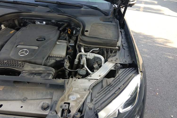 Used Mercedes-Benz GLC 2019 GLC 260 L 4MATIC Dynamic Model Engine Bay Left