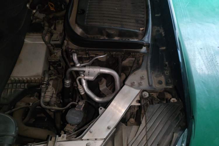Used Mercedes-Benz GLC 2019 GLC 200 L 4MATIC Engine Bay Left