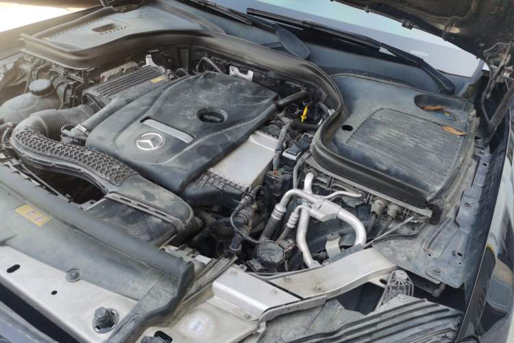 Used Mercedes-Benz GLC 2019 GLC 260 L 4MATIC Dynamic Model Engine Bay Left