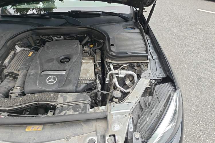 Used Mercedes-Benz GLC 2019 GLC 260 4MATIC Dynamic Edition Engine Bay Left