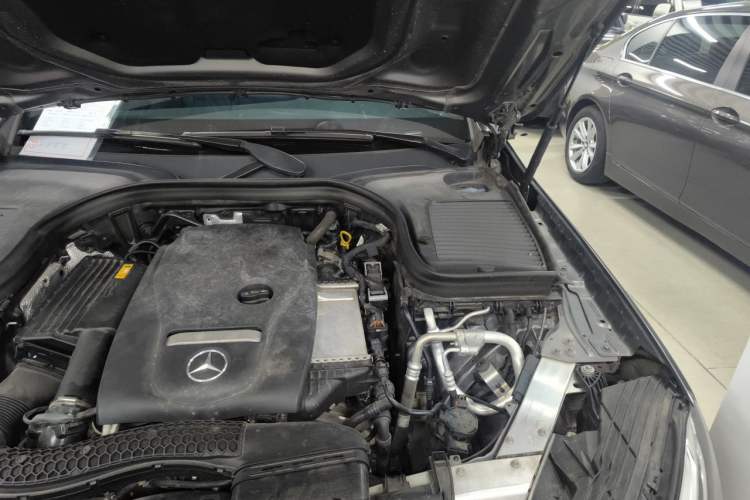 Used Mercedes-Benz GLC 2019 GLC 200 L 4MATIC Engine Bay Left