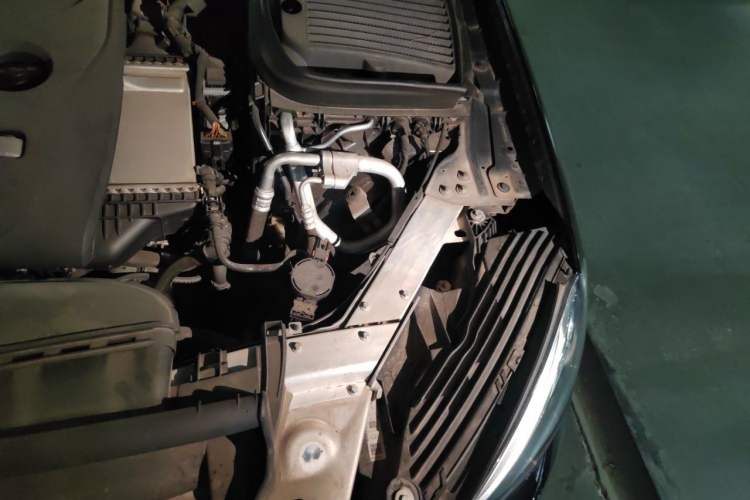 Used Mercedes-Benz GLC 2019 GLC 200 L 4MATIC Engine Bay Left