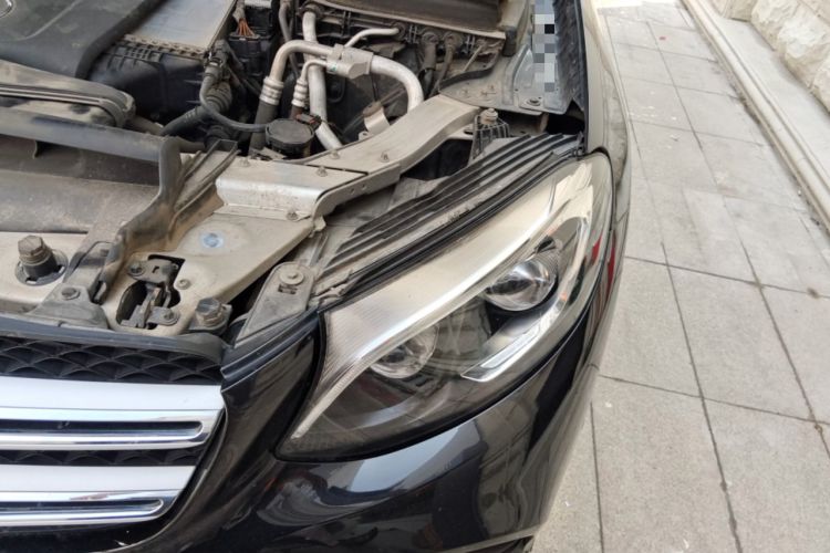 Used Mercedes-Benz GLC 2019 Refreshed GLC 300 L 4MATIC Dynamic Edition Engine Bay Left