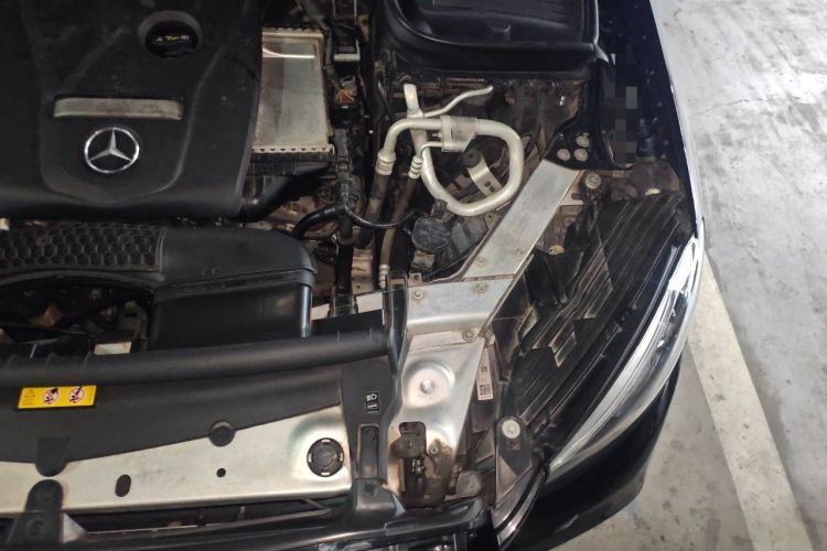 Used Mercedes-Benz GLC 2019 Refreshed GLC 300 L 4MATIC Dynamic Edition Engine Bay Left