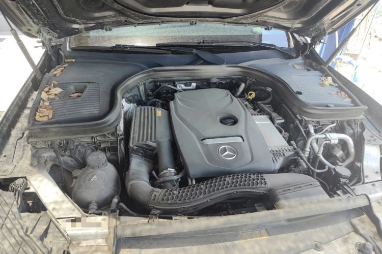 Used Mercedes-Benz GLC 2019 GLC 300 L 4MATIC Dynamic Model Engine Bay