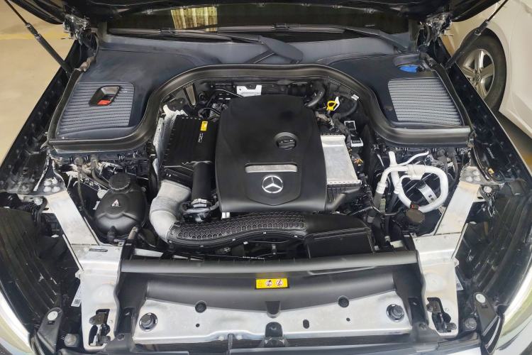 Used Mercedes-Benz GLC 2019 Facelift GLC 260 L 4MATIC Luxury Model Engine Bay