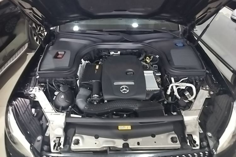 Used Mercedes-Benz GLC 2019 GLC 260 L 4MATIC Dynamic Model Engine Bay