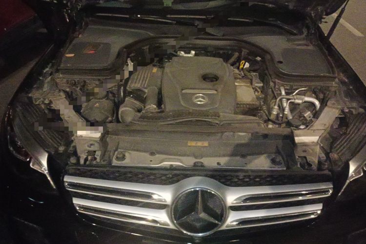Used Mercedes-Benz GLC 2019 GLC 260 4MATIC Luxury Model Engine Bay