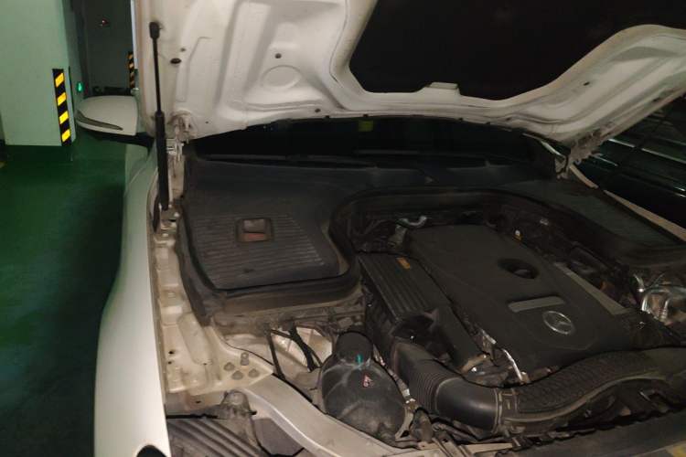Used Mercedes-Benz GLC 2019 Facelift GLC 260 L 4MATIC Luxury Model Engine Bay Right