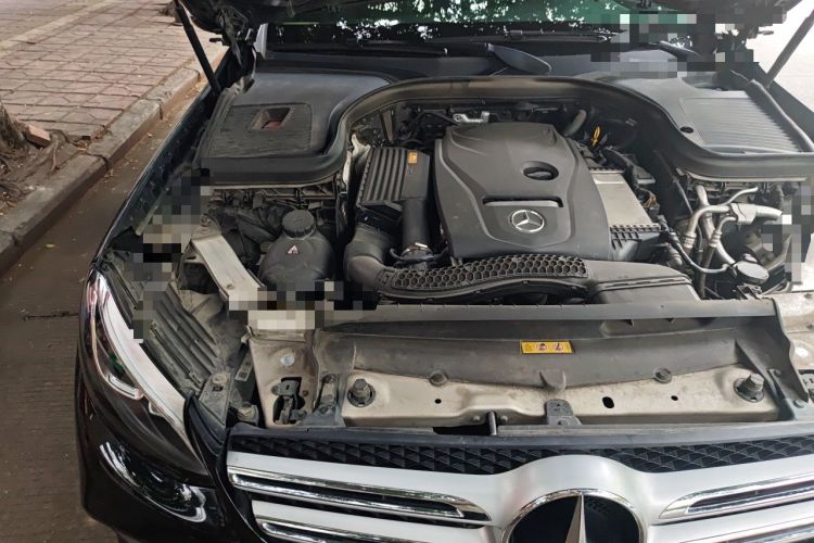 Used Mercedes-Benz GLC 2019 GLC 260 L 4MATIC Dynamic Model Engine Bay Right
