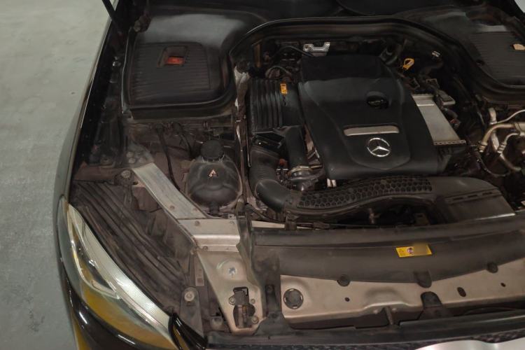 Used Mercedes-Benz GLC 2019 GLC 260 L 4MATIC Luxury Model Engine Bay Right