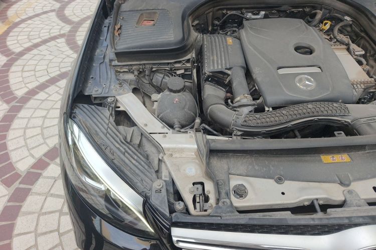 Used Mercedes-Benz GLC 2019 GLC 260 L 4MATIC Luxury Model Engine Bay Right