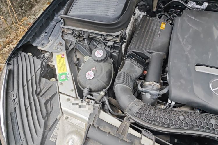 Used Mercedes-Benz GLC 2019 GLC 300 L 4MATIC Luxury Model Engine Bay Right