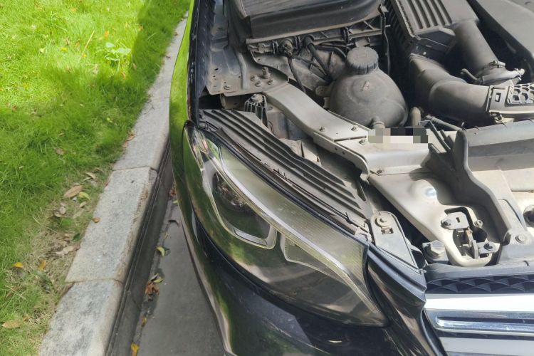 Used Mercedes-Benz GLC 2019 GLC 260 L 4MATIC Dynamic Model Engine Bay Right