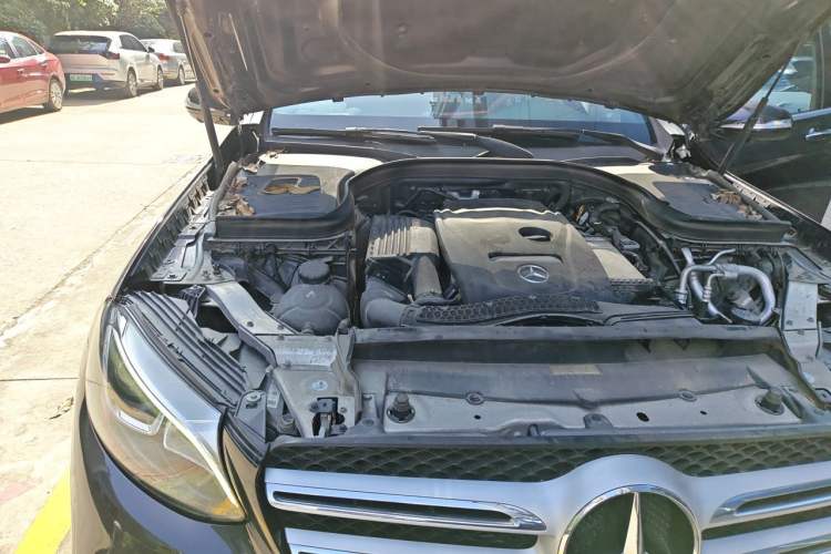 Used Mercedes-Benz GLC 2019 Facelift GLC 260 L 4MATIC Luxury Model Engine Bay Right