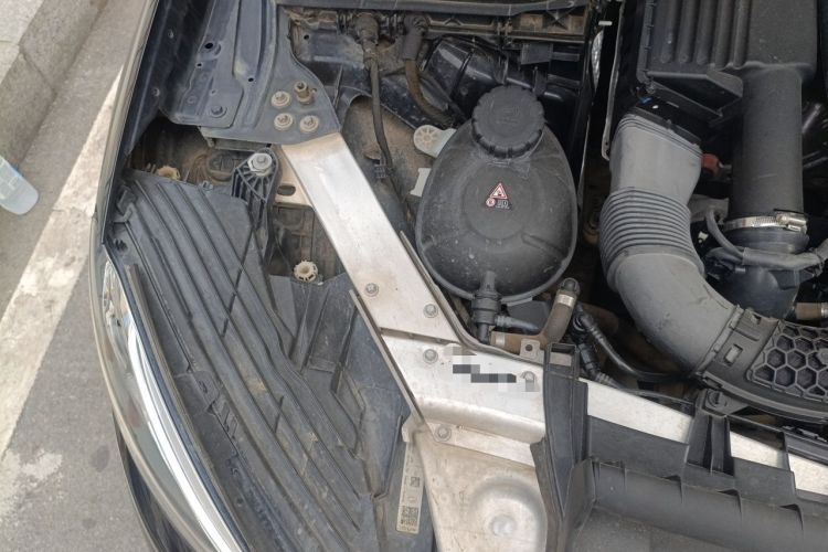 Used Mercedes-Benz GLC 2019 GLC 300 L 4MATIC Dynamic Model Engine Bay Right