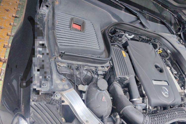 Used Mercedes-Benz GLC 2019 GLC 300 L 4MATIC Dynamic Model Engine Bay Right