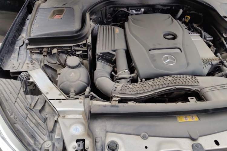 Used Mercedes-Benz GLC 2019 GLC 300 L 4MATIC Dynamic Model Engine Bay Right