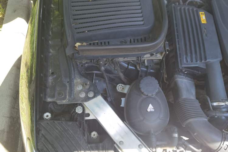 Used Mercedes-Benz GLC 2019 GLC 300 L 4MATIC Dynamic Model Engine Bay Right