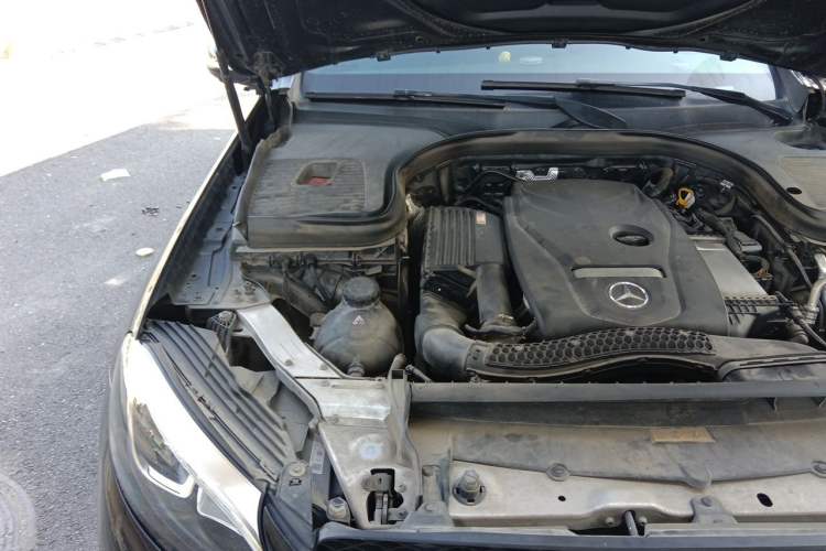 Used Mercedes-Benz GLC 2019 GLC 260 L 4MATIC Dynamic Model Engine Bay Right