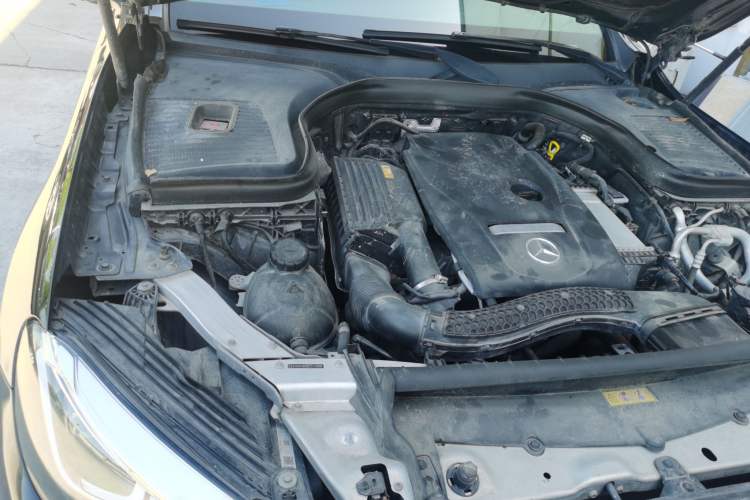 Used Mercedes-Benz GLC 2019 GLC 260 L 4MATIC Dynamic Model Engine Bay Right