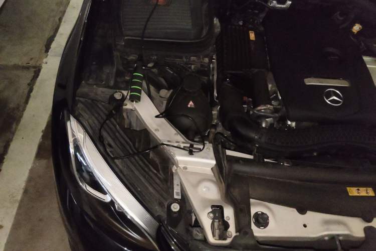 Used Mercedes-Benz GLC 2019 GLC 200 4MATIC Engine Bay Right